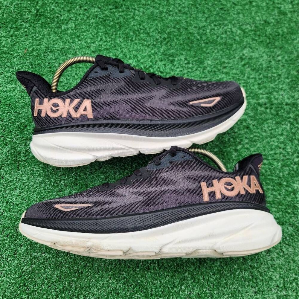 Hoka One One Clifton 9 - Women's running shoes - Size 8B
